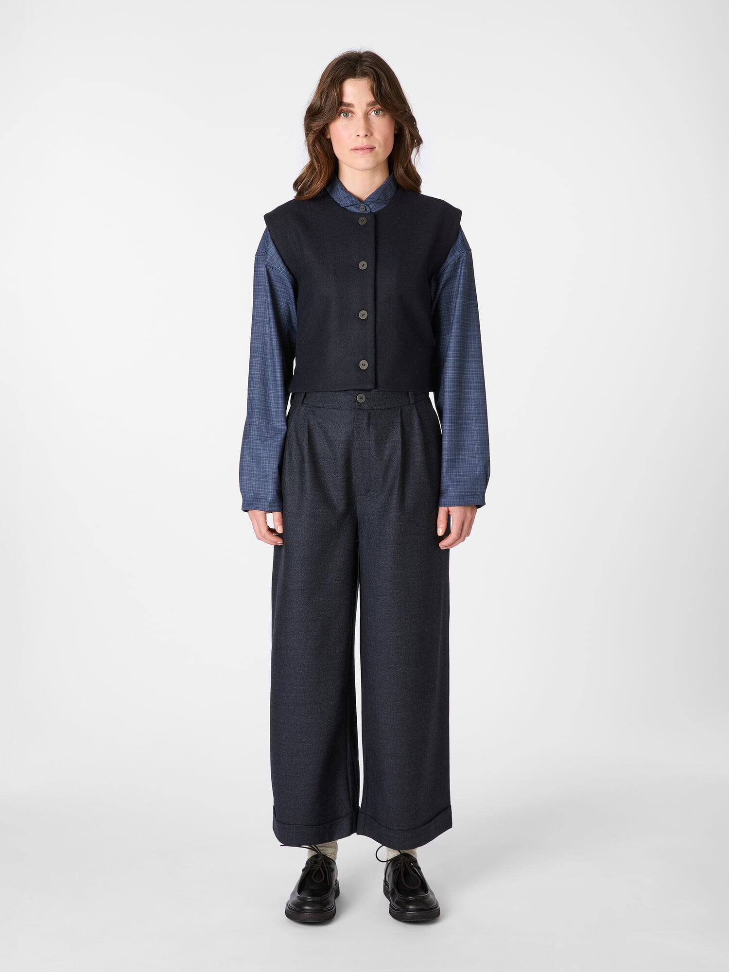 ladies-wool-vest.jpg{preset}